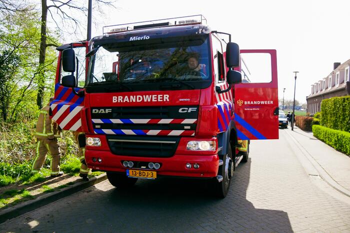 Jongeren veroorzaken brand en vluchten