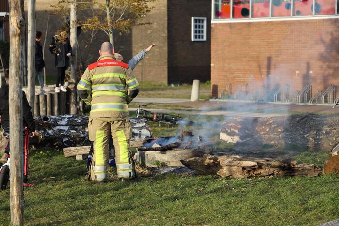 Jeugd sticht brand op wagenwerkplaats