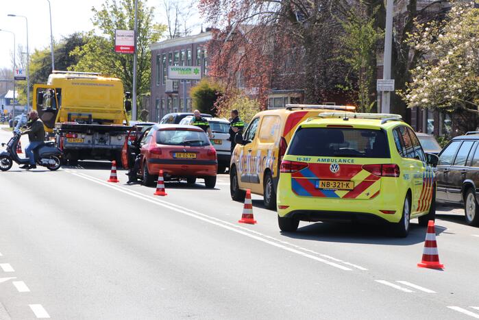 Forse schade bij ongeval tussen personenauto's