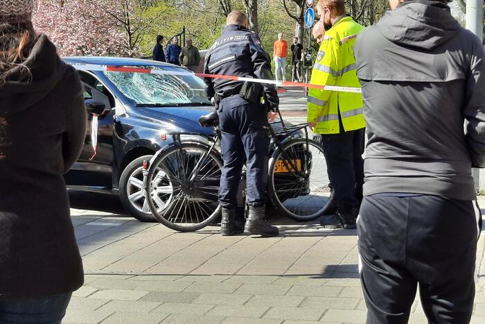 Fietser gewond door aanrijding met personenauto