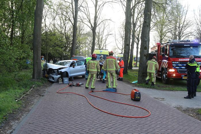 Twee gewonden bij ernstig ongeval