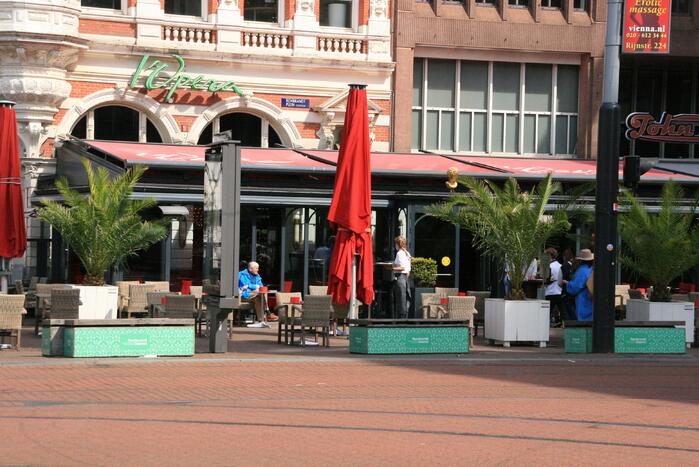 Gezellige drukte bij heropening terrassen