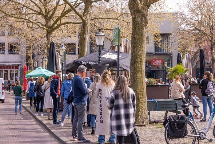 Versoepeling coronamaatregelen: winkels en terrassen open