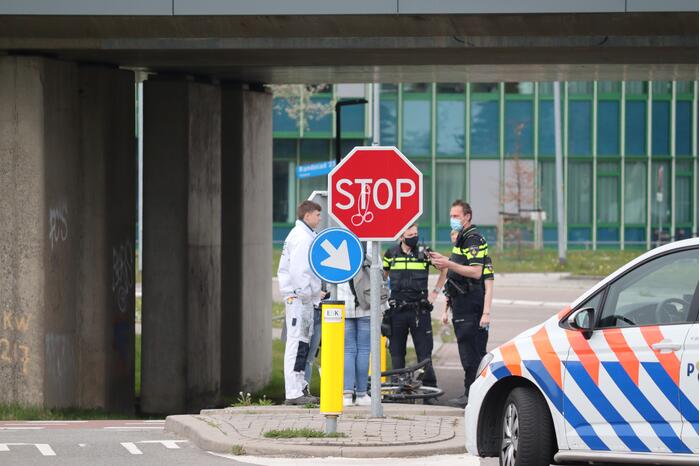 Automobilist ziet overstekende fietser over het hoofd
