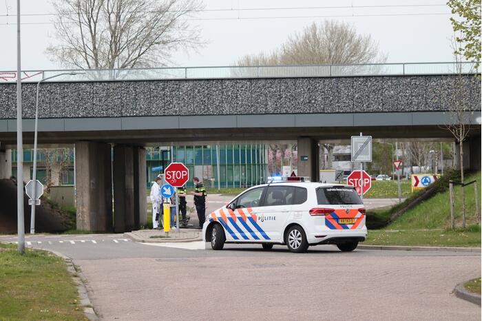Automobilist ziet overstekende fietser over het hoofd