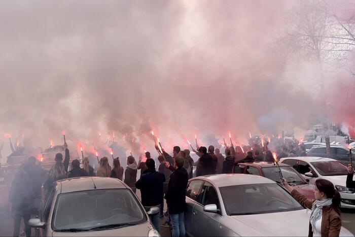 Indrukwekkend eerbetoon voor Jan van den Boomen (33)