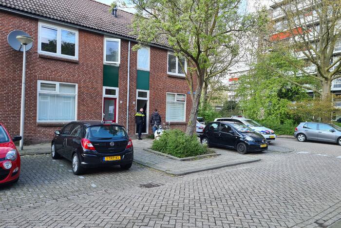 Overleden persoon aangetroffen in woning