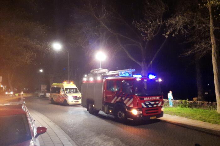 Zoekactie naar mogelijk persoon te water