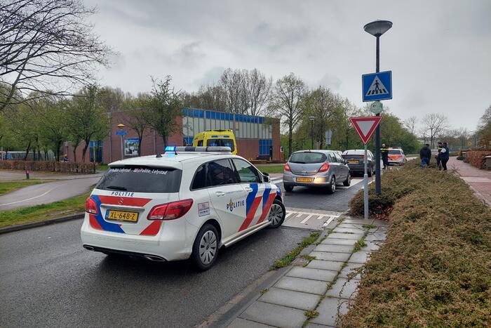 Fietsster aangereden door personenauto