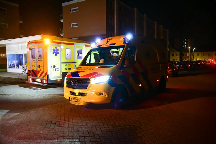 Brand in portiekflat na ontploffing