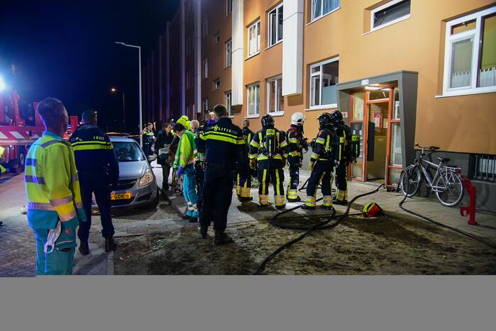 Brand in portiekflat na ontploffing