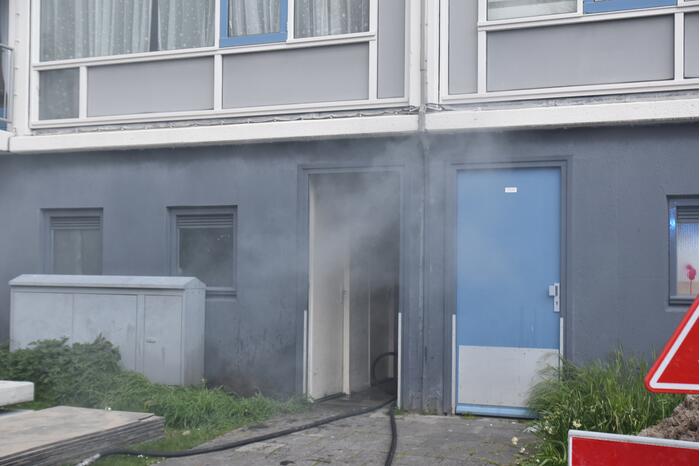 Veel rook bij brand in kelderbox