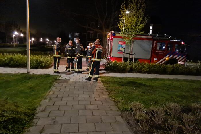 Dame uit water gehaald door brandweer