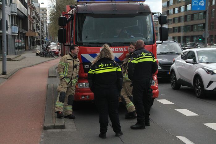 Afzetting door betonbrokken van balkon