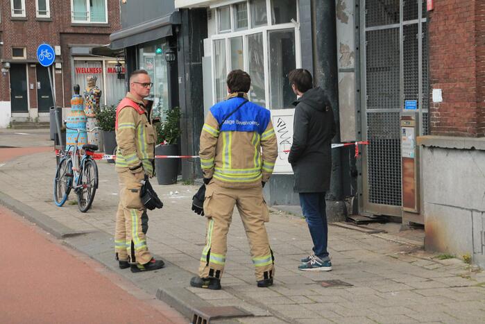 Afzetting door betonbrokken van balkon