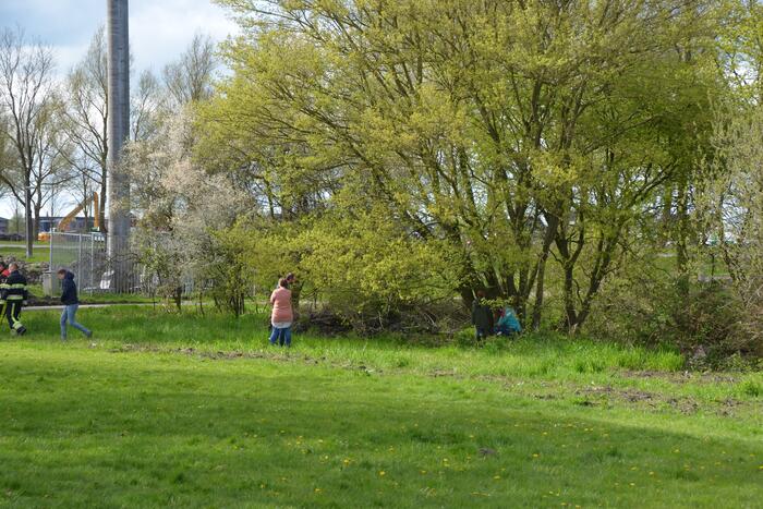Brandweer helpt met bevrijden van kind