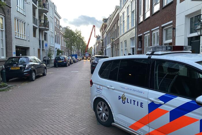 Grote brand in schoorsteen van woning