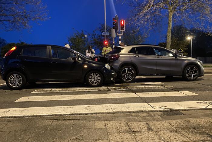 Veel schade bij kop-staartbotsing