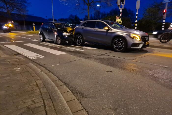 Veel schade bij kop-staartbotsing