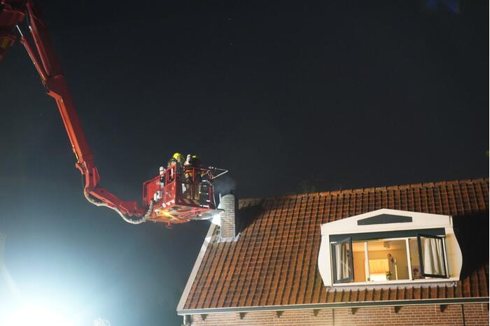 Schoorsteenbrand snel onder controle