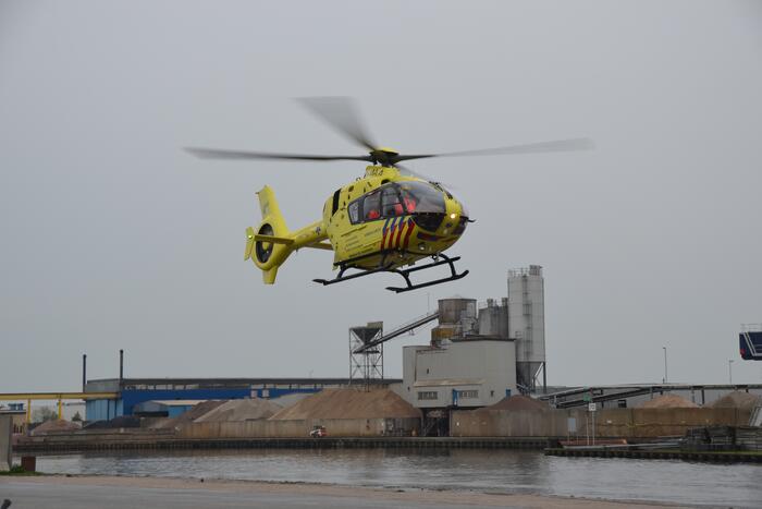 Bewoners van boot gewond door explosie