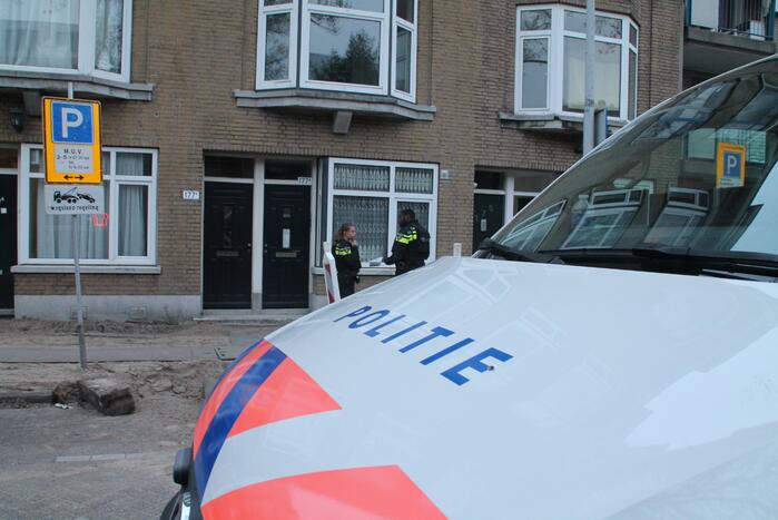 Politie doet onderzoek naar overval op woning