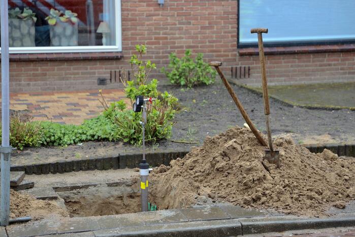 Onderzoek naar gaslekkage in wegdek