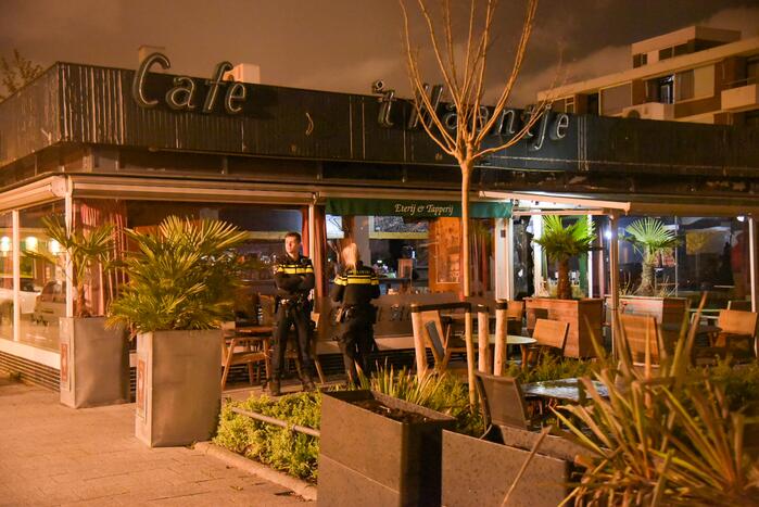 Café zwaar beschadigd door vuurwerkbom