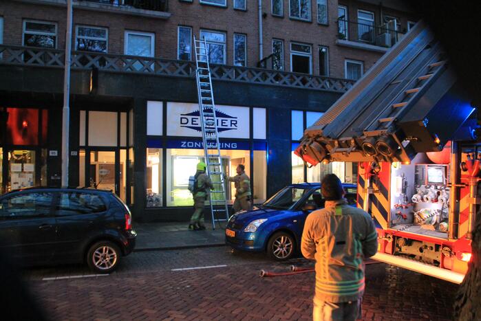 Uitslaande brand in portiekwoning