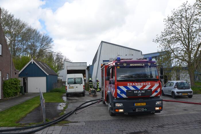 Veel rook in loods bij Kooistra Interieurbouw