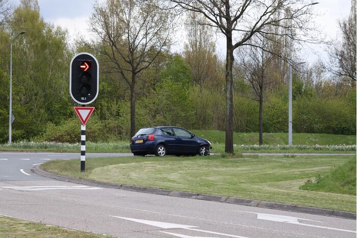 Flinke schade bij ongeval op kruising