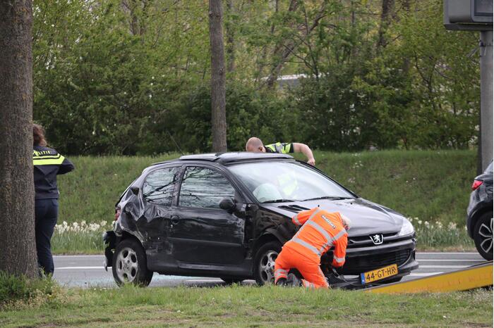 Flinke schade bij ongeval op kruising