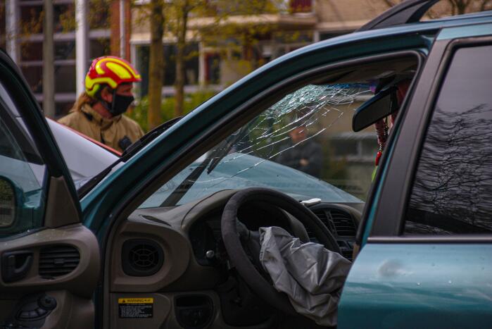 Meerdere voertuigen betrokken bij botsing op kruising in Schuilenburg