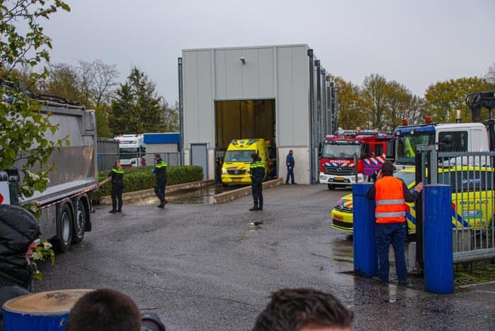 Persoon overleden na ongeval met vrachtwagen