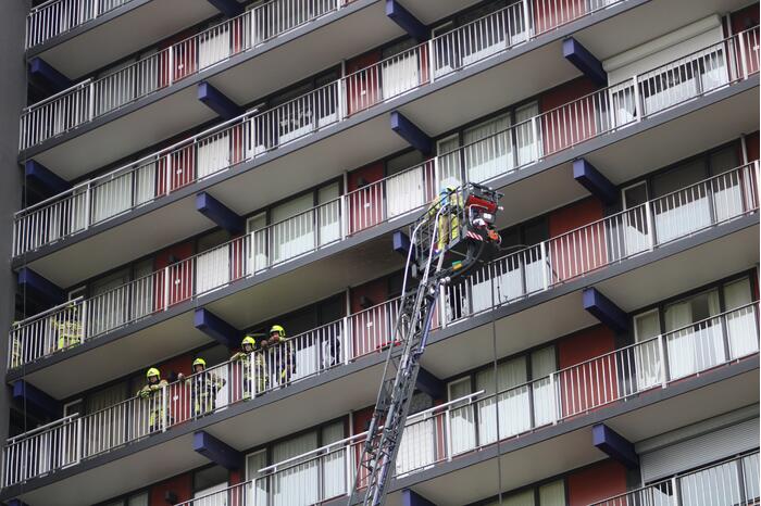 Veel rook bij brand in flat