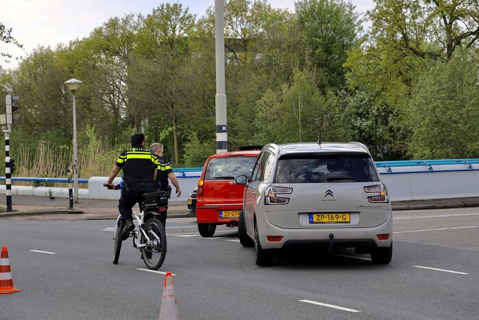 Verkeerschaos en botsing op kruising