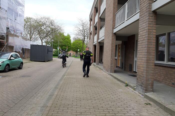 Verkoop exclusieve sneakers eindigt in beroving en schieten. #nieuws #rotterdam