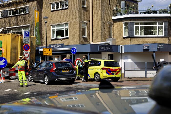 Voetgangster gewond na ongeval met politiewagen