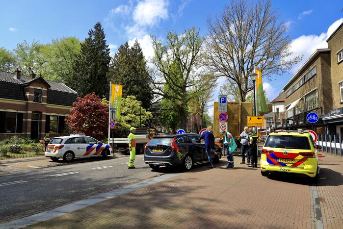 Voetgangster gewond na ongeval met politiewagen