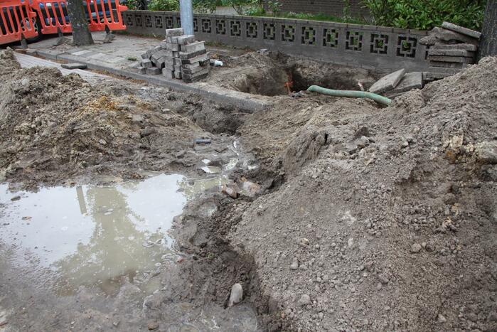 Meerdere woningen zonder water door lekkage