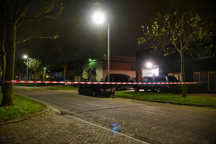 Stoffelijk overschot aangetroffen in autogarage