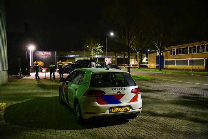 Stoffelijk overschot aangetroffen in autogarage