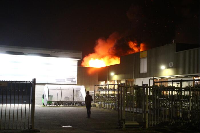 Uitslaande brand in industriepand