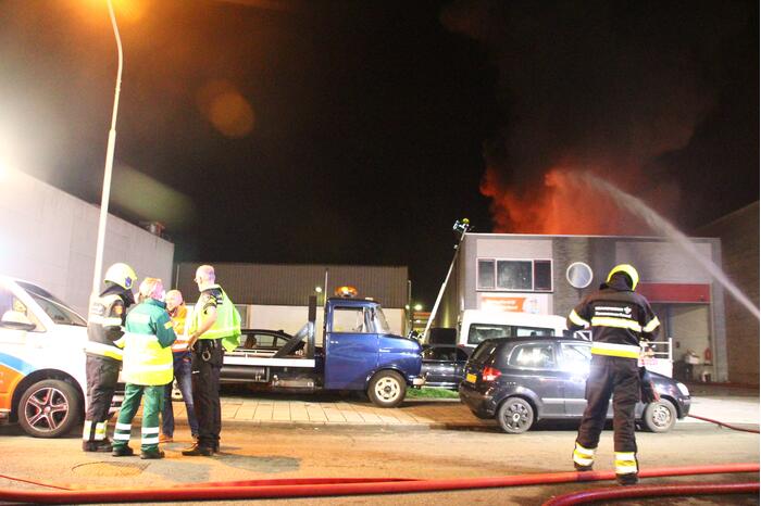 Uitslaande brand in industriepand