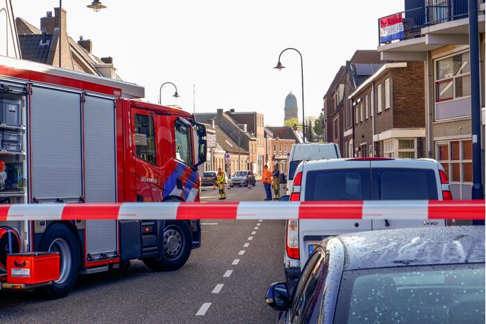Straat afgesloten na lek in gasleiding