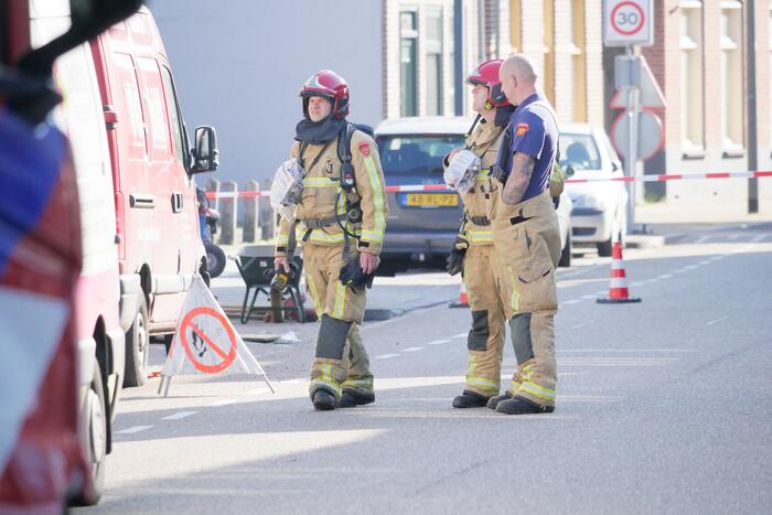 Straat afgesloten na lek in gasleiding