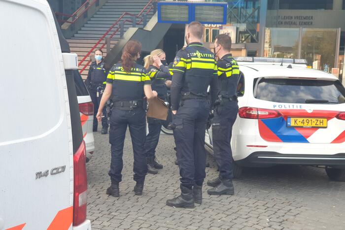 Persoon met mes op zak aangehouden bij station