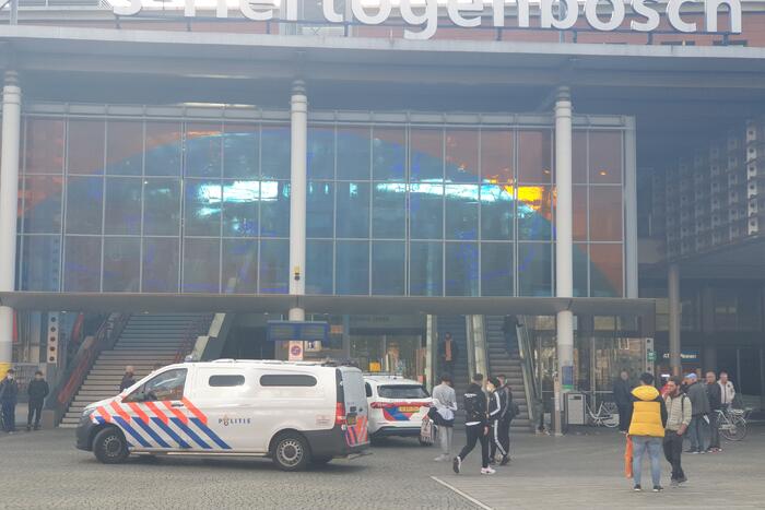 Persoon met mes op zak aangehouden bij station