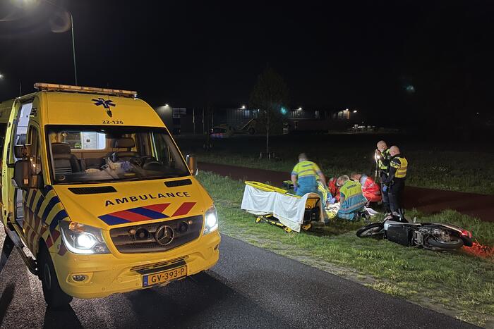 Scooterrijder ernstig gewond bij eenzijdig verkeersongeval