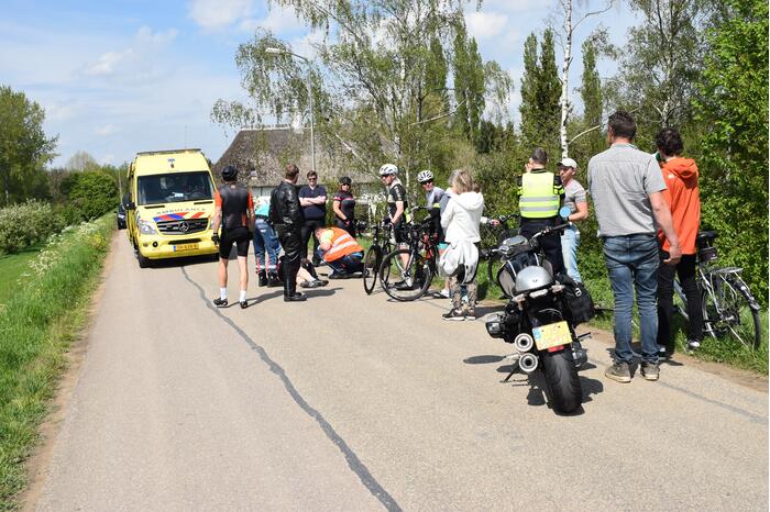 Wielrenner gewond na val